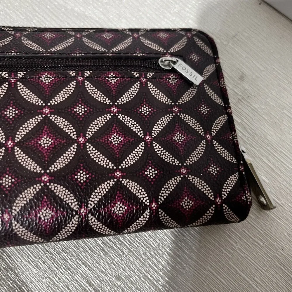 Fossil Leather Wallet Zip Around Burgundy Geometric Slim Clutch Bifold Organizer